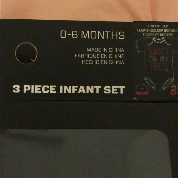 Too small for my daughter - Picture 2 of 3